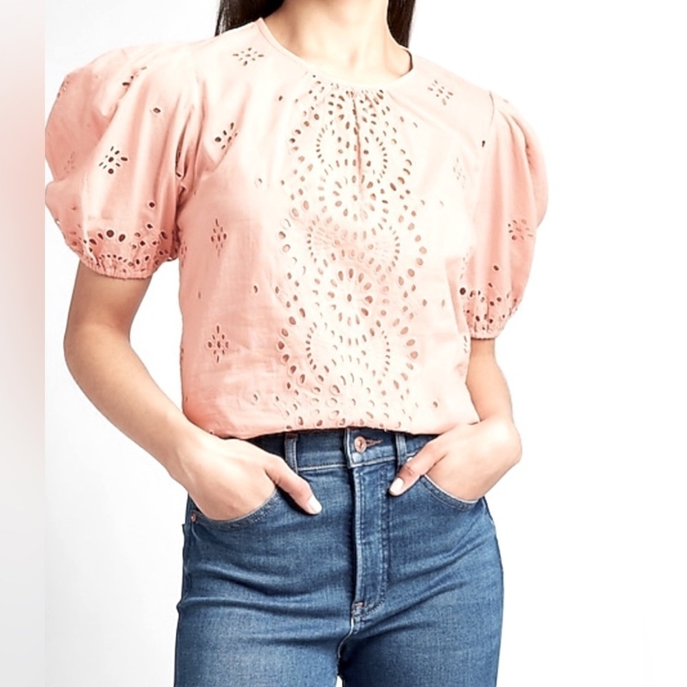 Express | Pale Pink Embroidered Eyelet Lace Puff Sleeve Romantic Top Size Small